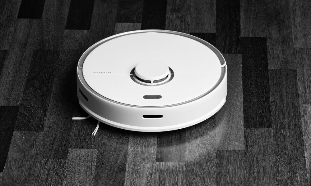 Keeping the robotic vacuum cleaner in good condition and extending its lifespan